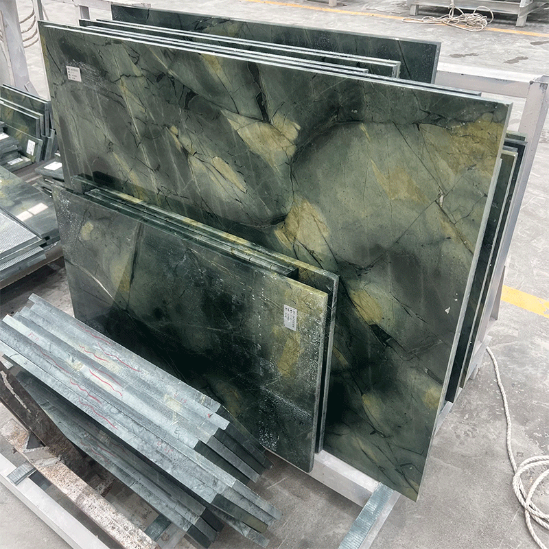 Зеленый мрамор