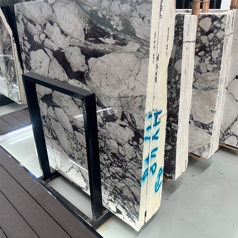 Белый мрамор