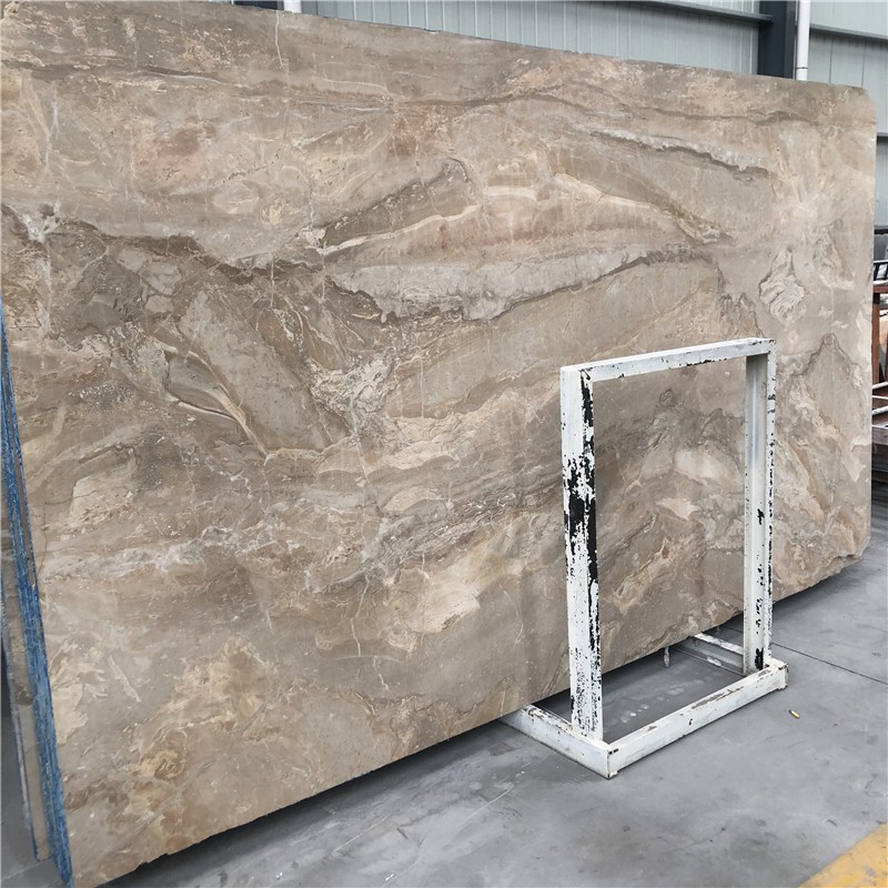 Красный мрамор